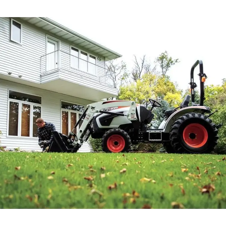Bobcat CT2025 HST Compact Tractor With Loader