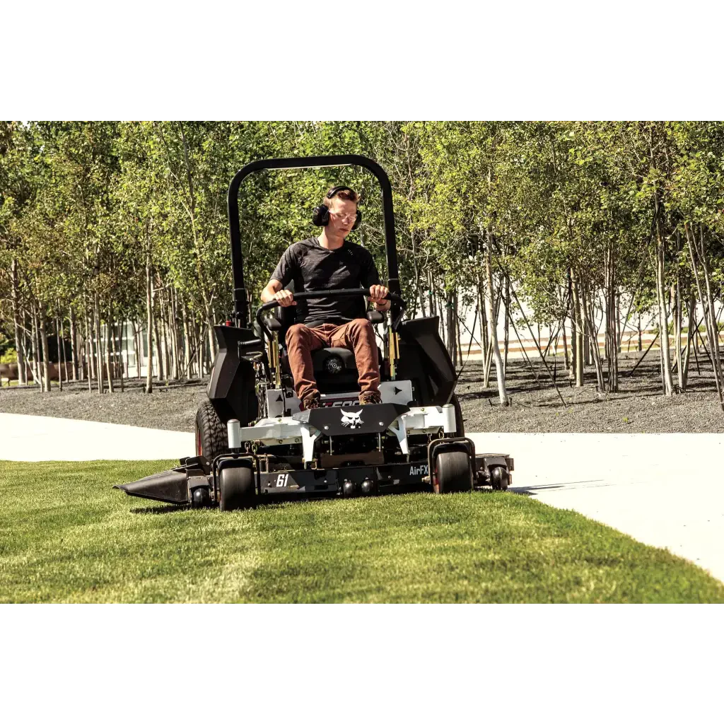 Bobcat ZT6000 Commercial Zero Turn Mower Model: ZT6061SL